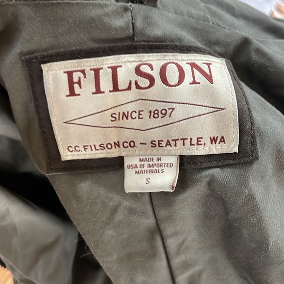 Filson all season rain coat with felt vest liner. Men’s size small. - Picture 2 of 4